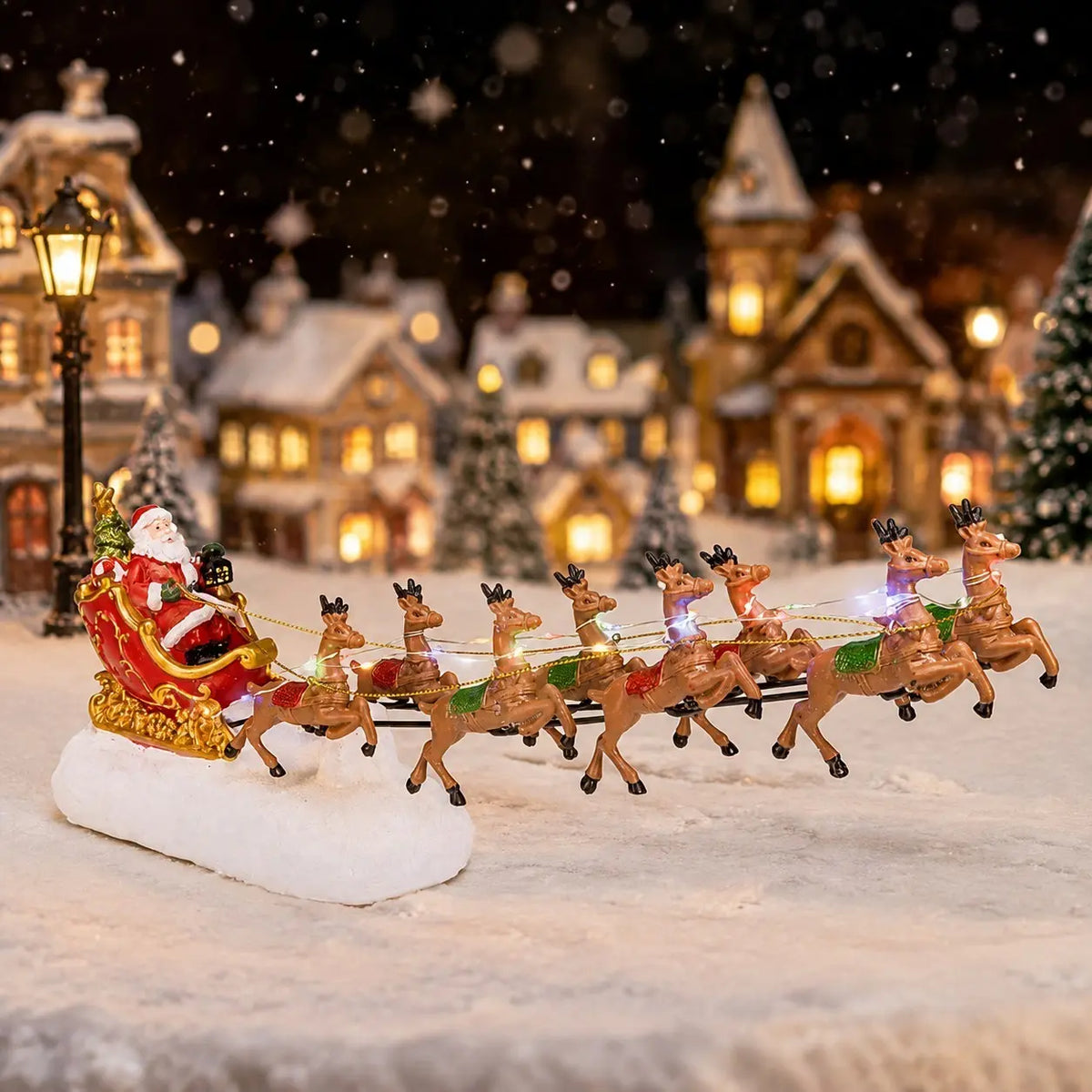 1 Set Santa Sleigh with 8 Reindeer, Classic Christmas RGB LED Lighted Tabletop Decoration, Light up Christmas Decor, 3 AAA Battery Powered Holiday Village Decor for Home Mantel Shelf Christmas Gift