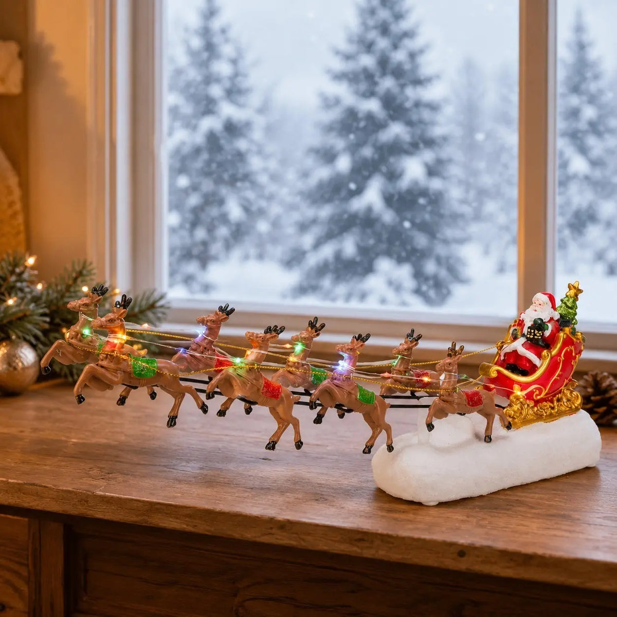 1 Set Santa Sleigh with 8 Reindeer, Classic Christmas RGB LED Lighted Tabletop Decoration, Light up Christmas Decor, 3 AAA Battery Powered Holiday Village Decor for Home Mantel Shelf Christmas Gift